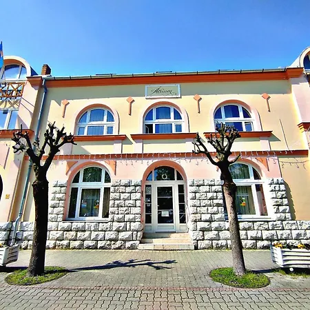 átrium 3* Harkány